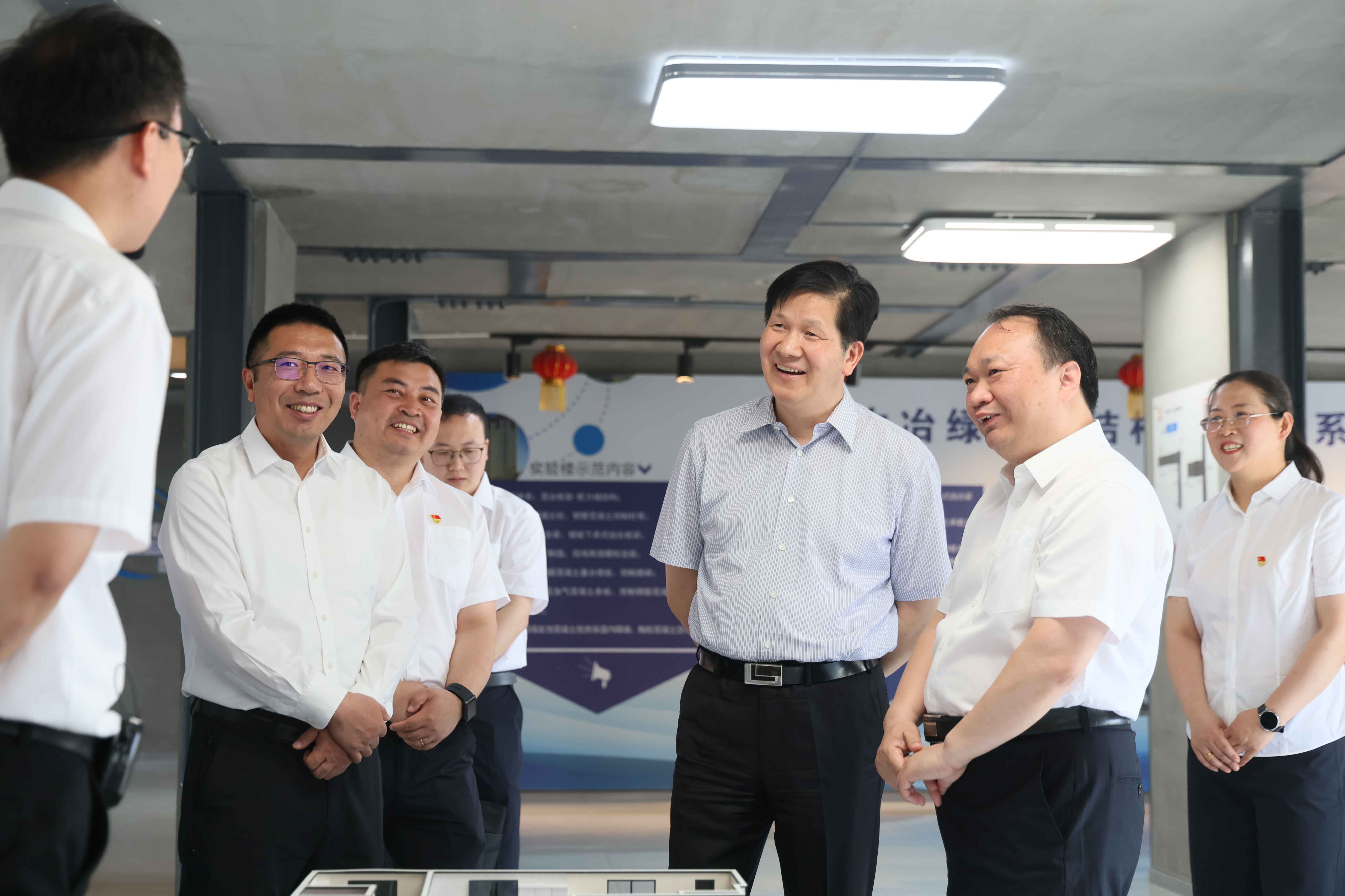 陳建光到國家裝配式建筑產(chǎn)業(yè)基地調(diào)研(1).jpg